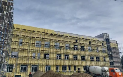 На стройплощадках соцобъектов  в Кисловодске наступила «жаркая пора»