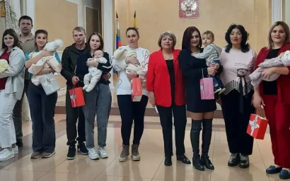 В ЗАГСе Кисловодска поздравили молодых мам