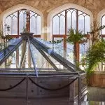 В питьевом зале Нарзанной галереи открылась новогодняя экспозиция 2024