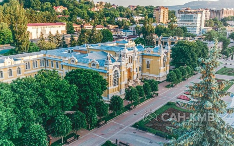 120 лет назад были освящены Главные нарзанные ванны