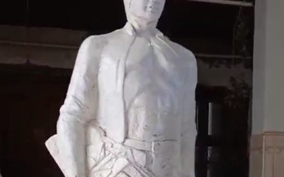 Художник-скульптор Ирина Маймулина рассказывает о своей композиции «Триединая сила Донбасса»