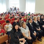 Без пафоса и с добрыми делами...