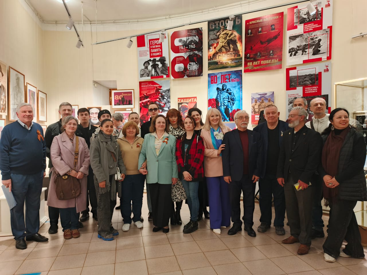 АРТ-май - наперекор погоде