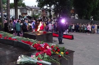 Акция "Свеча памяти" на мемориале "Журавли" прошла в Кисловодске