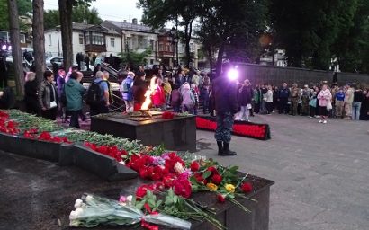 Акция «Свеча памяти» на мемориале «Журавли» прошла в Кисловодске