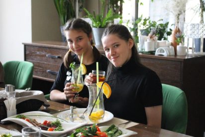 Воспитанники кисловодского детского дома поучаствовали в мастер-классе от бренд-шефа ресторана «Green Resort Hotel & Spa»