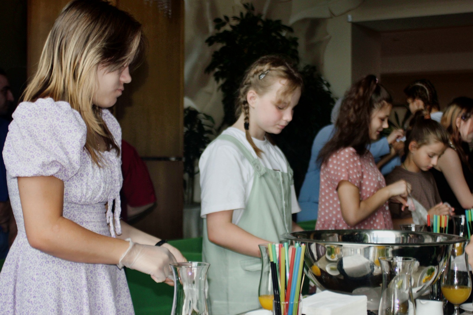 Воспитанники кисловодского детского дома поучаствовали в мастер-классе от бренд-шефа ресторана «Green Resort Hotel & Spa»