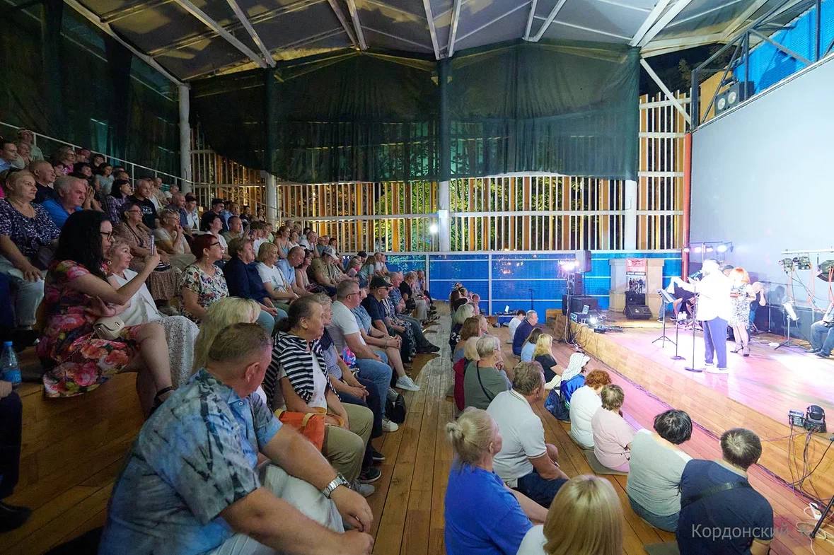 Сердце бьется в такт! В Национальном парке "Кисловодский" прошел благотворительный концерт в поддержку участников СВО