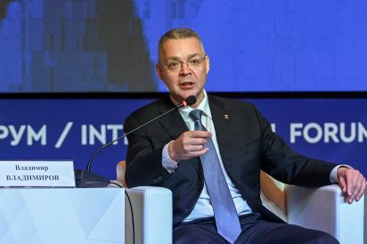 «Атом» на колесах, роботы и дроны. На форуме InRussia 2025 показали индустриальное будущее страны