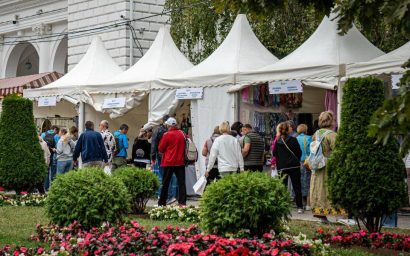 Друзья, приглашаем вас в Кисловодск на VІ Всероссийский фестиваль народных художественных промыслов «Заповедный сувенир»