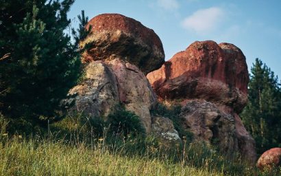 СКАЛЫ «КРАСНЫЕ ГРИБЫ»