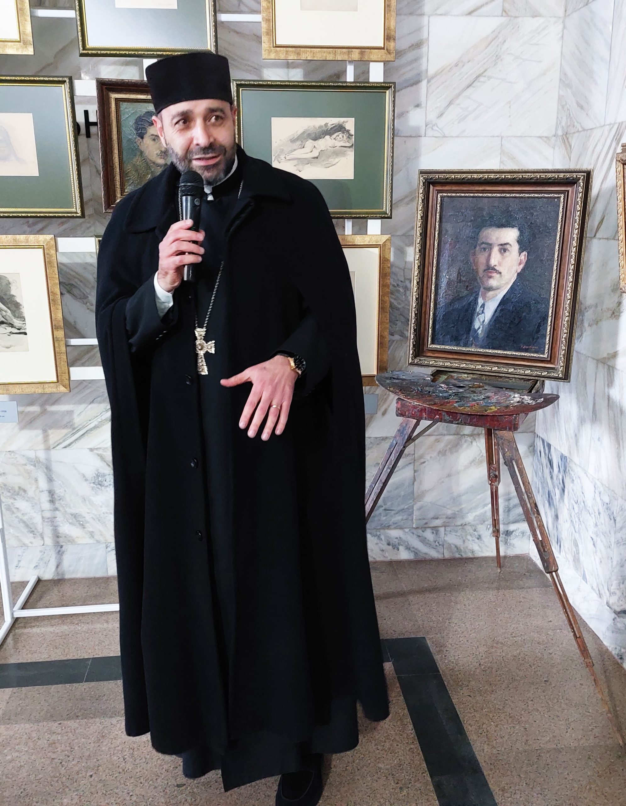 Личные вещи и вдохновившие ароматы: к 100-летию кисловодского живописца Роберта Арустамяна