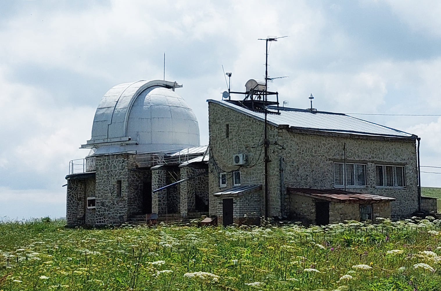 На малой планете Солженицын Новый год отмечают в пять раз реже, чем на планете Земля: как в Кисловодске занимаются астрономией