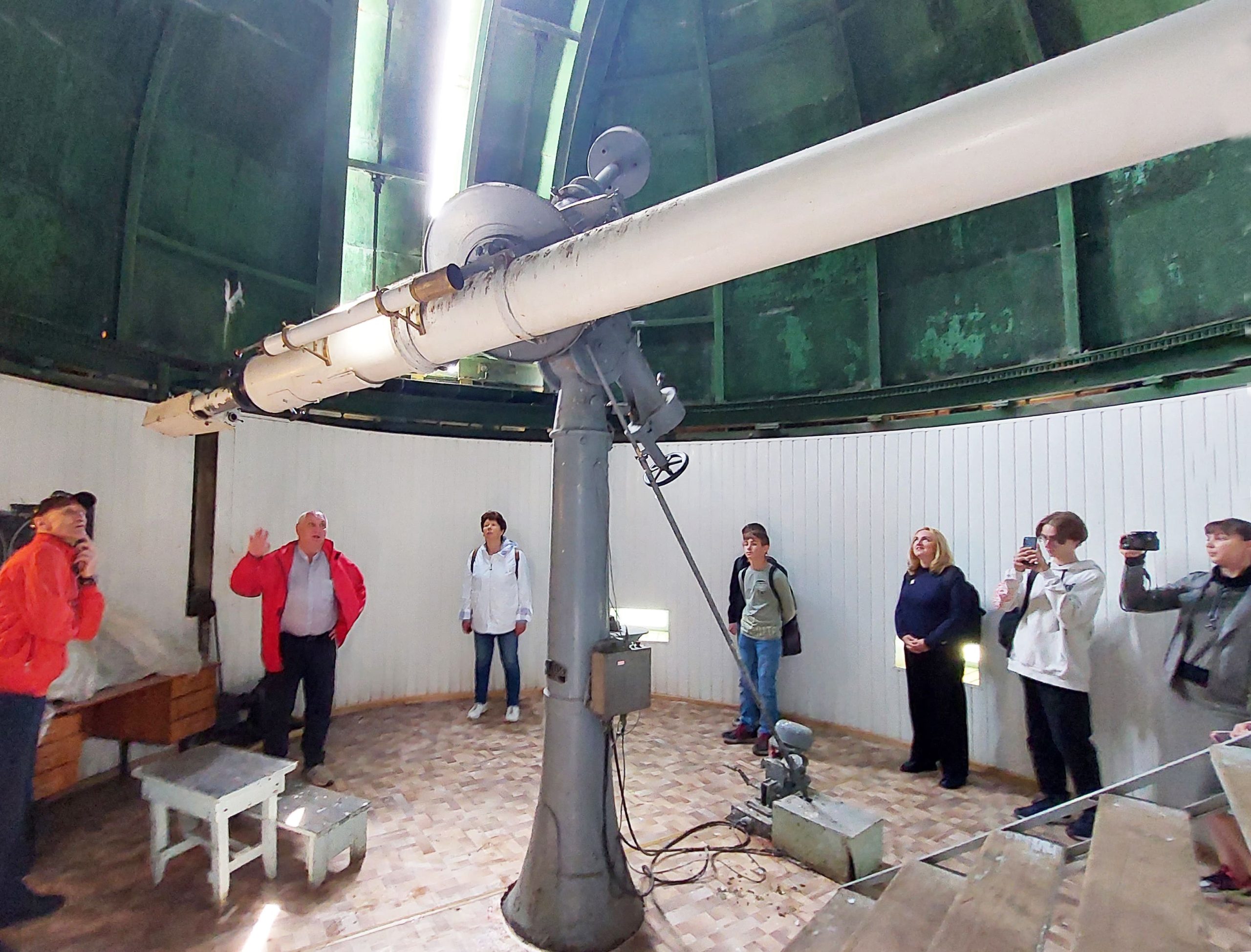 На малой планете Солженицын Новый год отмечают в пять раз реже, чем на планете Земля: как в Кисловодске занимаются астрономией