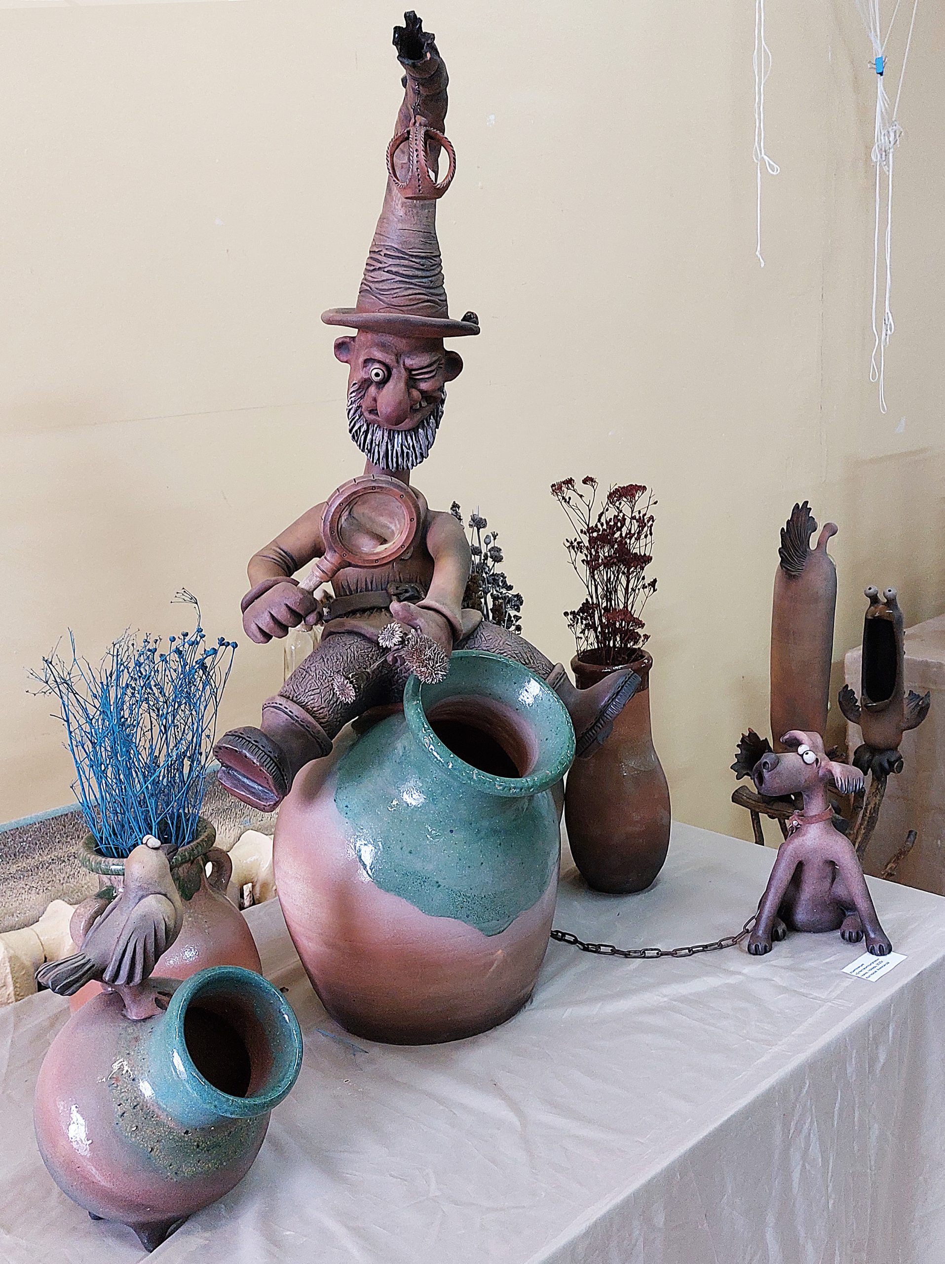 От акварелей до керамических скульптур: в Выставочном зале Кисловодска новая экспозиция