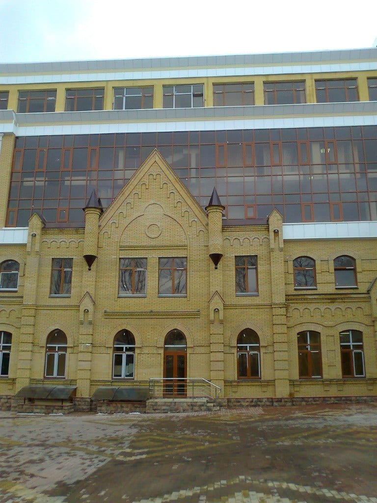 Петь ли реквием по наследию: историк Вячеслав Яновский о здании кисловодской грязелечебницы