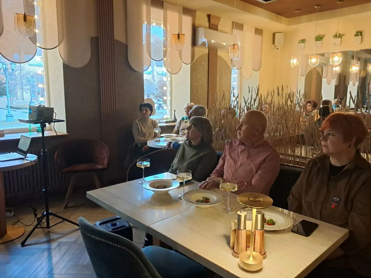 Интеллектуальная Гостиная Кисловодска приняла своих первых гостей