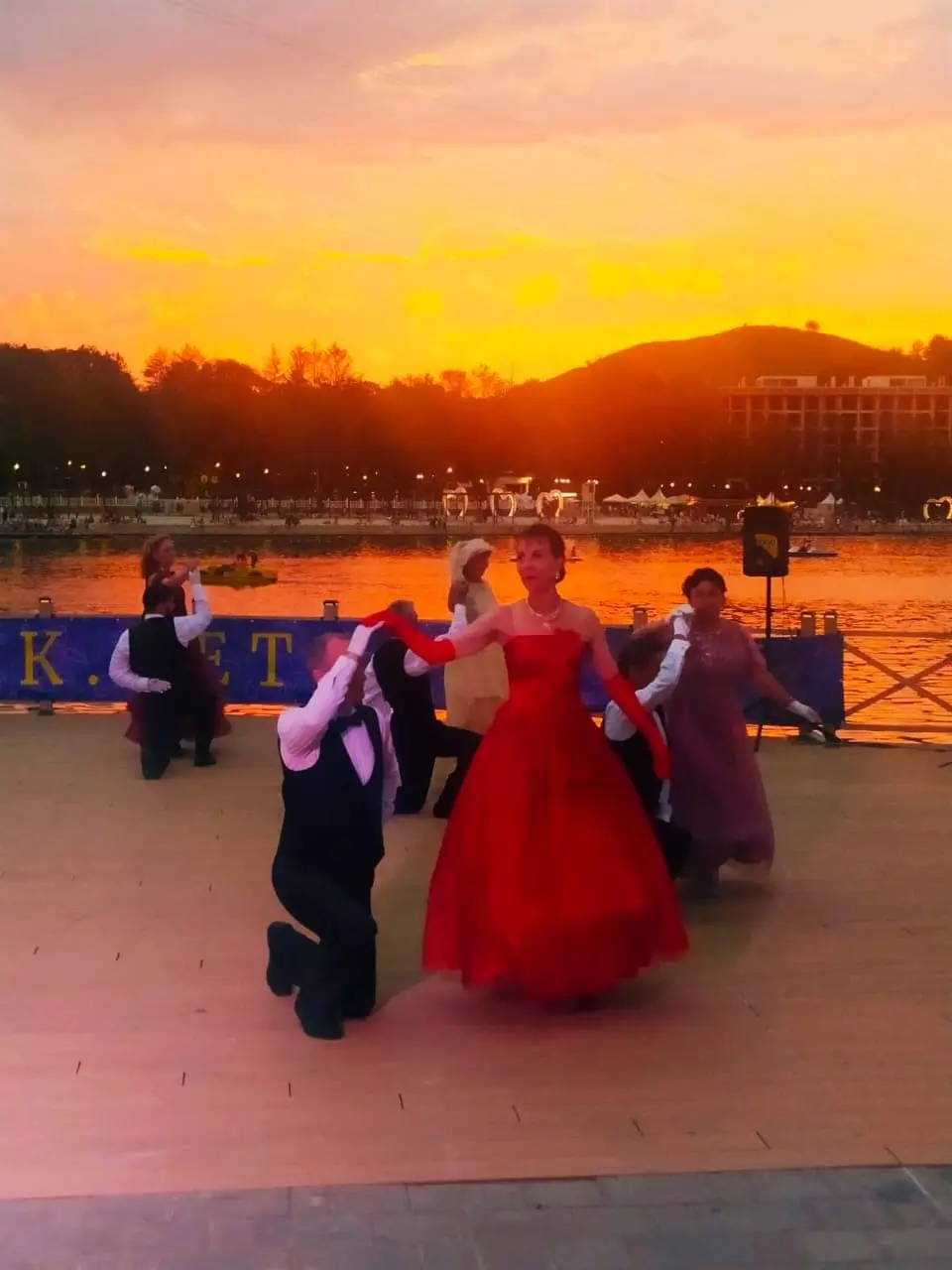 Исторические бальные танцы пленяют Кисловодск